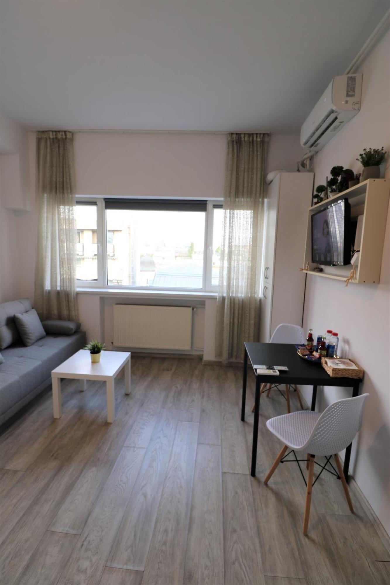 Cozy Deluxe Apartment - Old Town - Free Minibar Bukarest Eksteriør billede