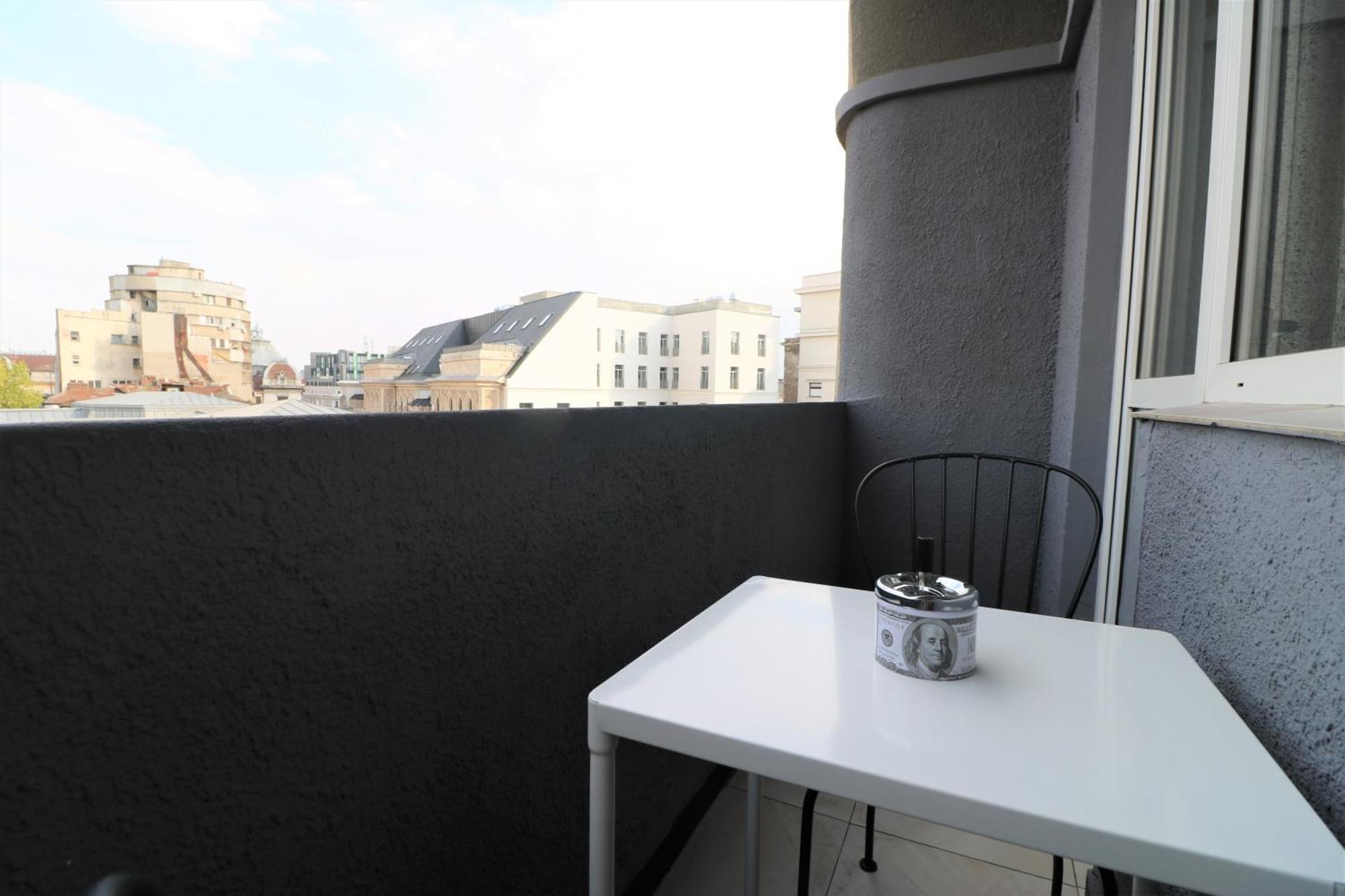 Cozy Deluxe Apartment - Old Town - Free Minibar Bukarest Eksteriør billede